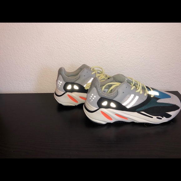 Adidas yeezy 700. Brand new without tag. - Picture 2 of 5